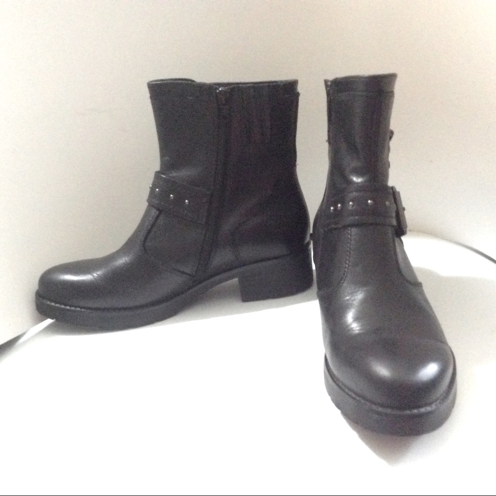 Earth Drumlin Black ankle booties - Picture 3 of 11